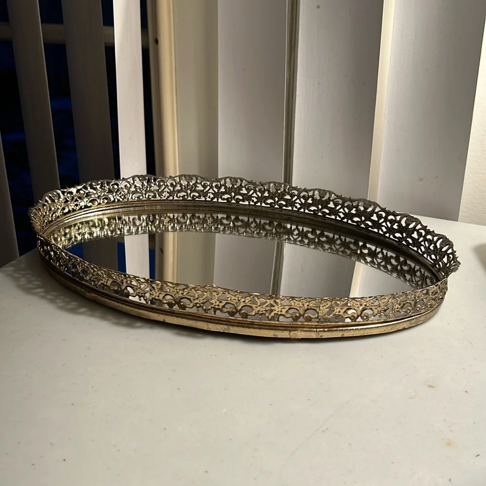 Vintage gold tone mirrored filigree vanity dresser mirror - tray